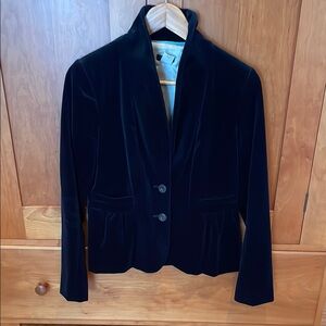 Elegant J Crew Bella Velvet Women's Jacket in Navy.  Size 4.  Two Button Peplum.